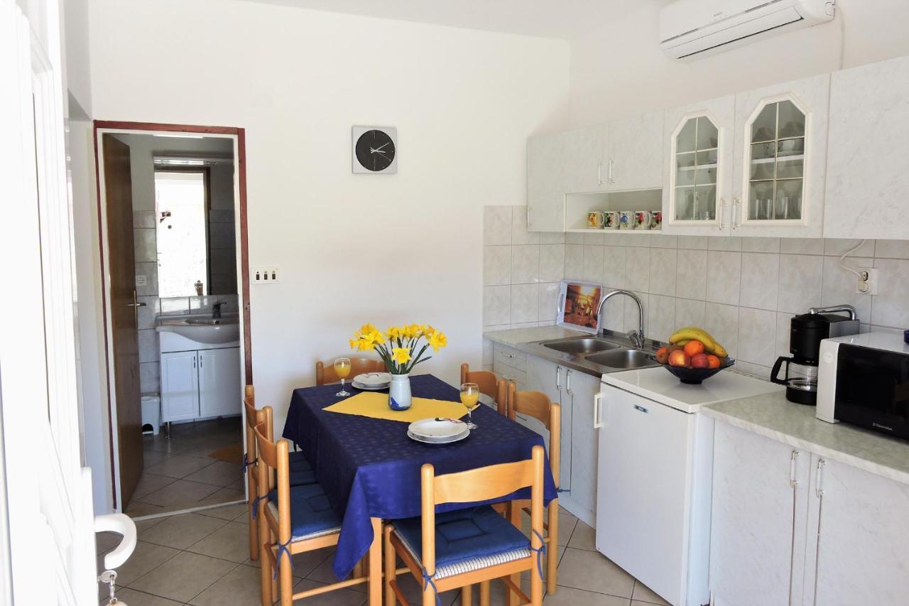 Apartments By The Sea Veli Rat, Dugi Otok - 436 Luaran gambar